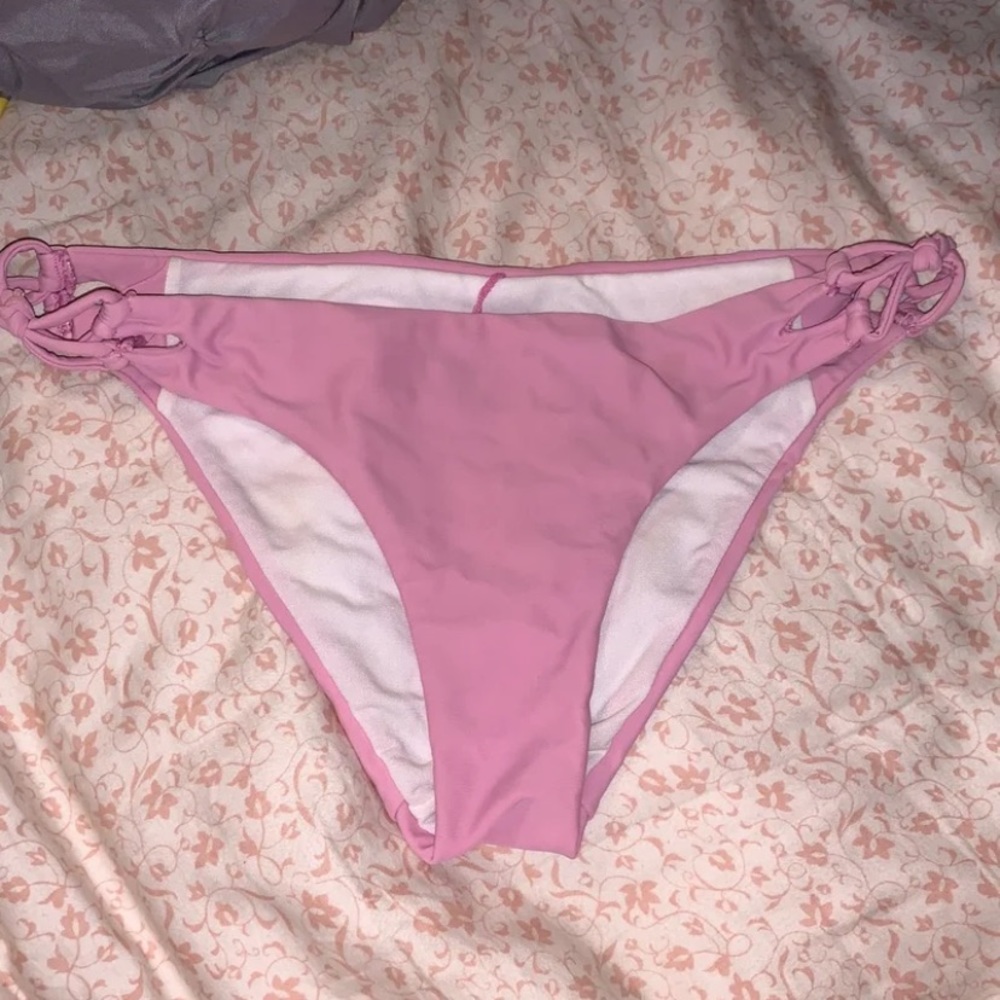 Bikini bottoms